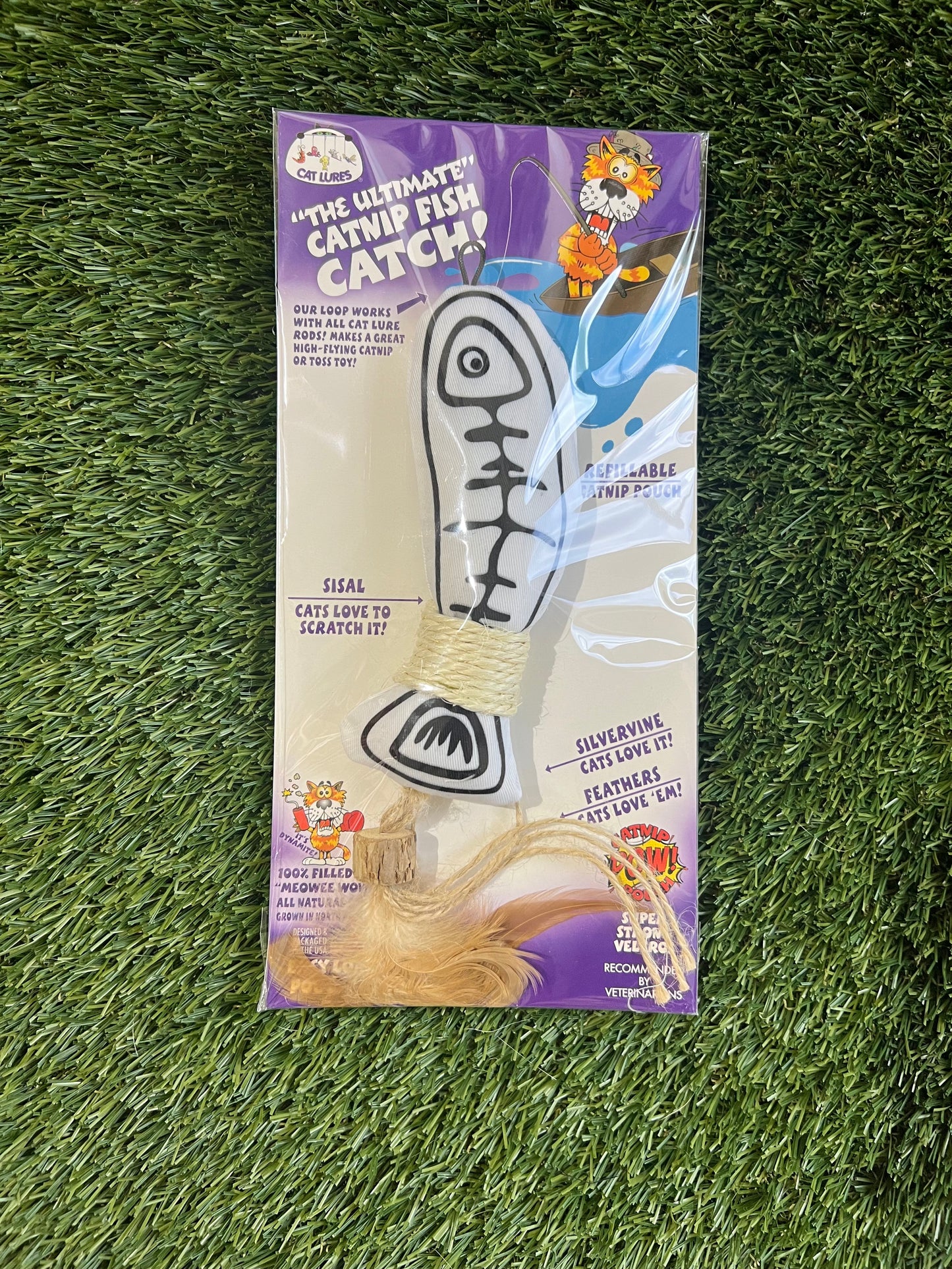 Baracuda Fish Catnip Pouch (Refillable Lure for Large Cats)