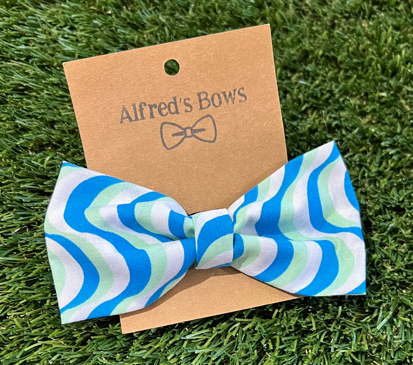 Alfred's Bows Swirls of Mint & Teal Medium Bow