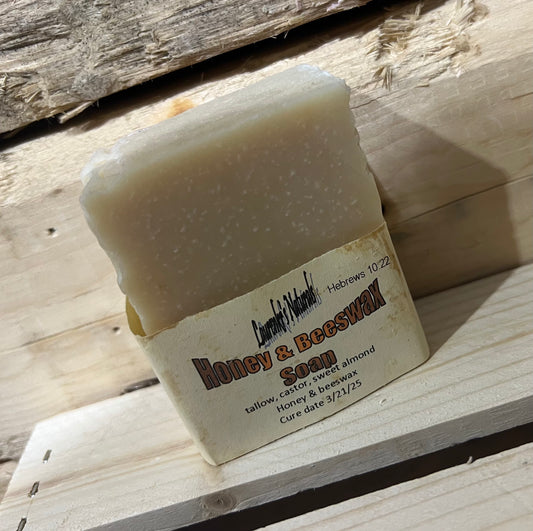 Honey & Bees Wax - Laurenkr's Naturals Handmade Soaps
