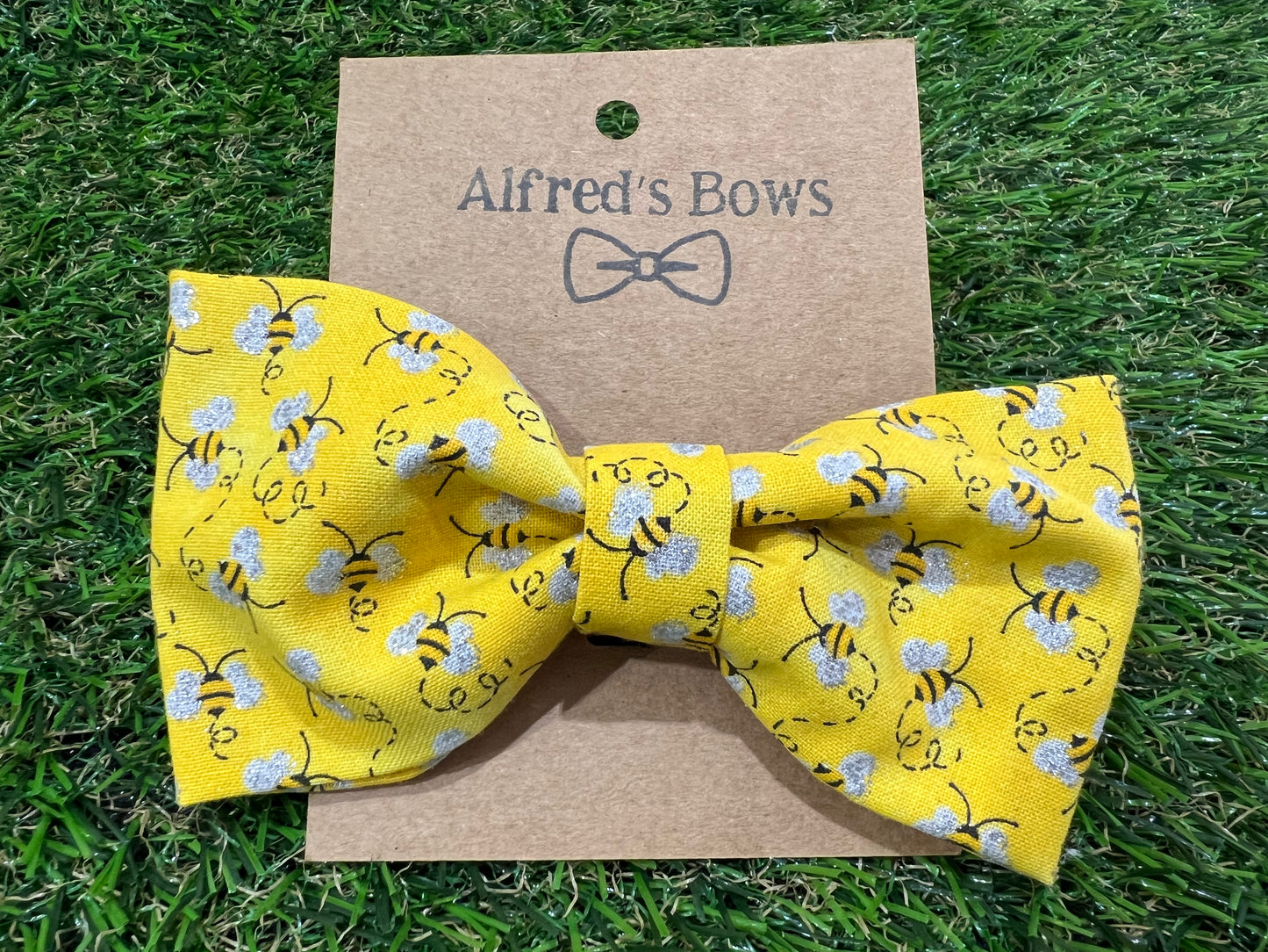 Alfred's Bows Yellow Bees Medium Bow