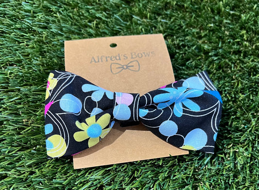 Alfred's Bows Black & Pastel Flowers Medium Bow