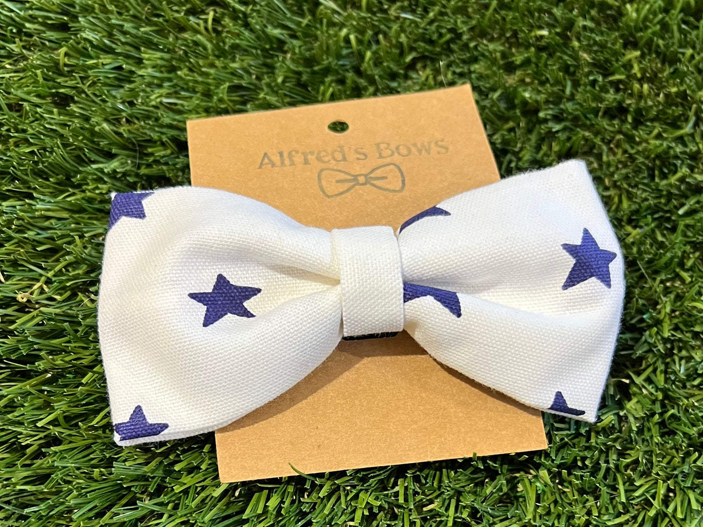Alfred's Bows Navy Stars  Medium Bow