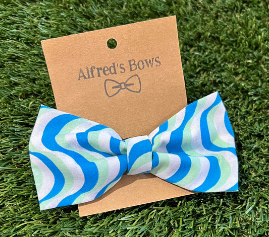 Alfred's Bows Swirls of Mint & Teal Medium Bow