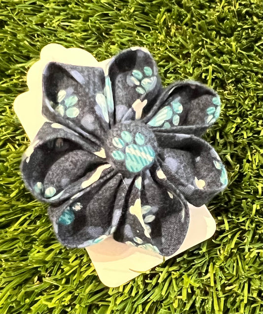 Alfred's Bows Navy & Blue Paw Prints Flower