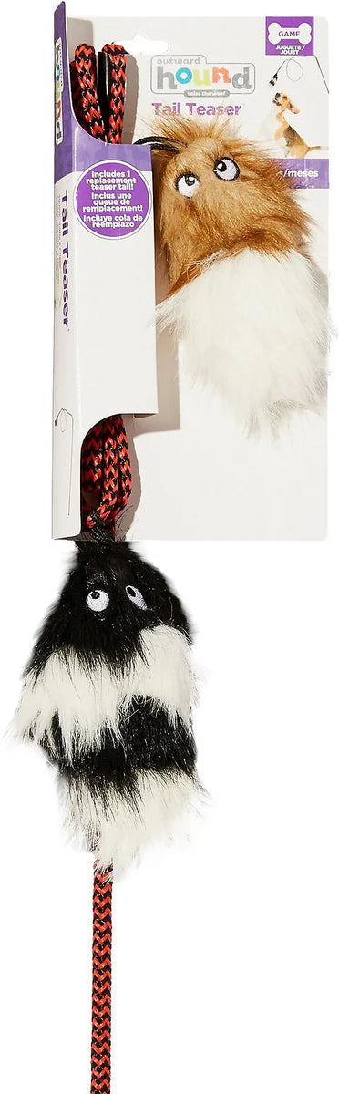 Outward Hound Tail Teaser Dog Wand with Black Tail Refill
